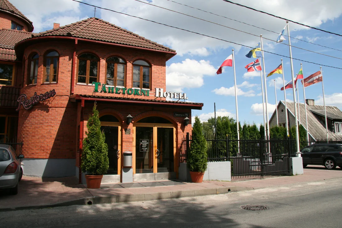T&auml;hetorni Hotell exterior